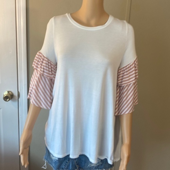 red lolly Tops - Red Lilly shirt made in the USA‎ size small euc